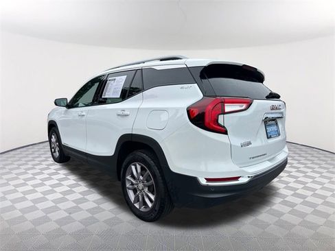Certified 2023 GMC Terrain SLT w/ Infotainment Package II image 7