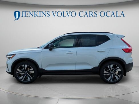 New 2026 Volvo XC40 B5 Ultra AWD/4WD image 6