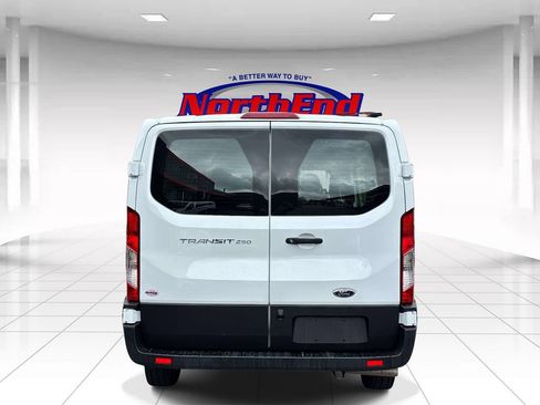 Used 2025 Ford Transit 250 Low Roof w/ Exterior Upgrade Package RWD image 4