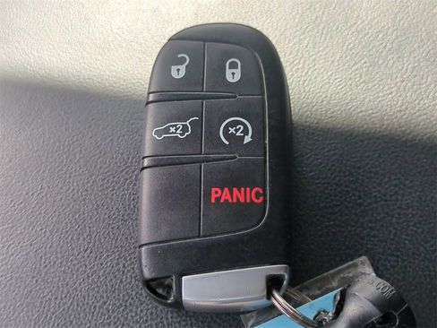 Used 2021 Jeep Grand Cherokee High Altitude image 34