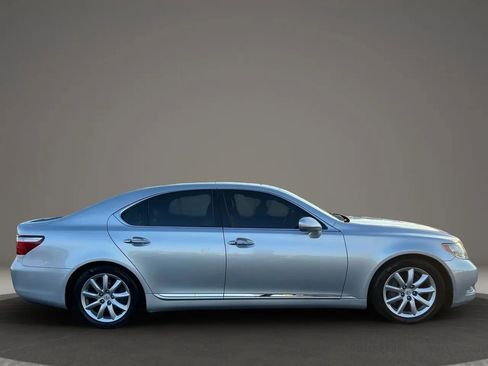 Used 2008 Lexus LS 460 image 2