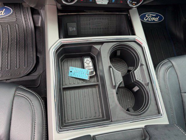 Used 2022 Ford F350 Lariat w/ Black Appearance Package AWD/4WD image 21