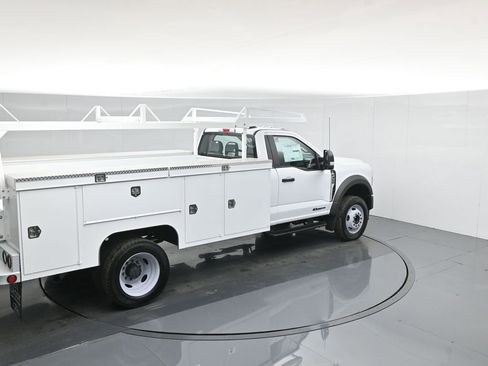 New 2025 Ford F450 XL w/ XL Chrome Package image 45