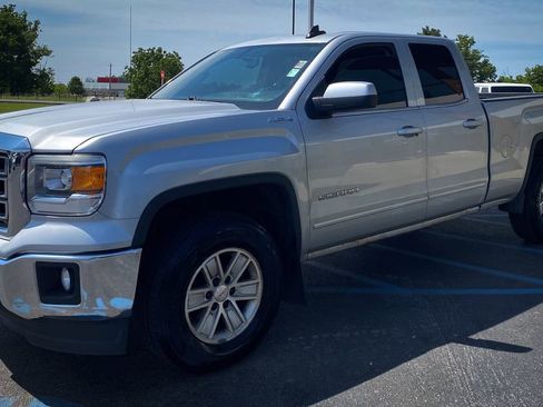 Used 2015 GMC Sierra 1500 SLE w/ SLE Value Package AWD/4WD image 5