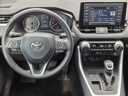 Used 2022 Toyota RAV4 XLE Premium FWD image 24