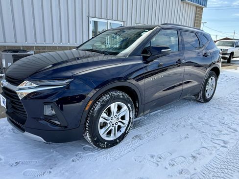 Used 2020 Chevrolet Blazer LT image 2