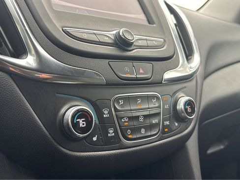 Used 2024 Chevrolet Equinox LT image 11