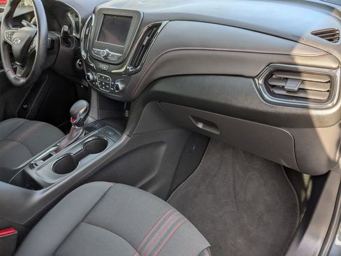 Used 2023 Chevrolet Equinox RS image 32