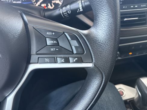 Used 2023 Nissan Altima 2.5 SV image 27