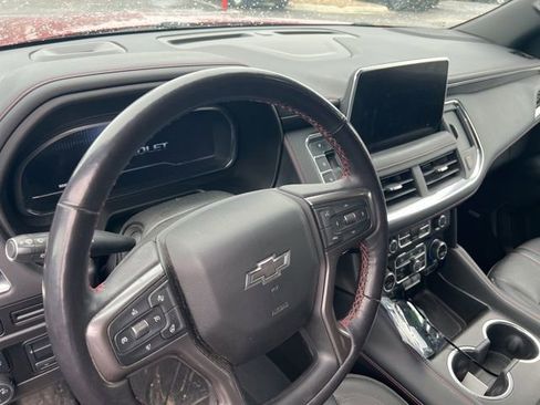 Used 2022 Chevrolet Suburban RST w/ Luxury Package image 19