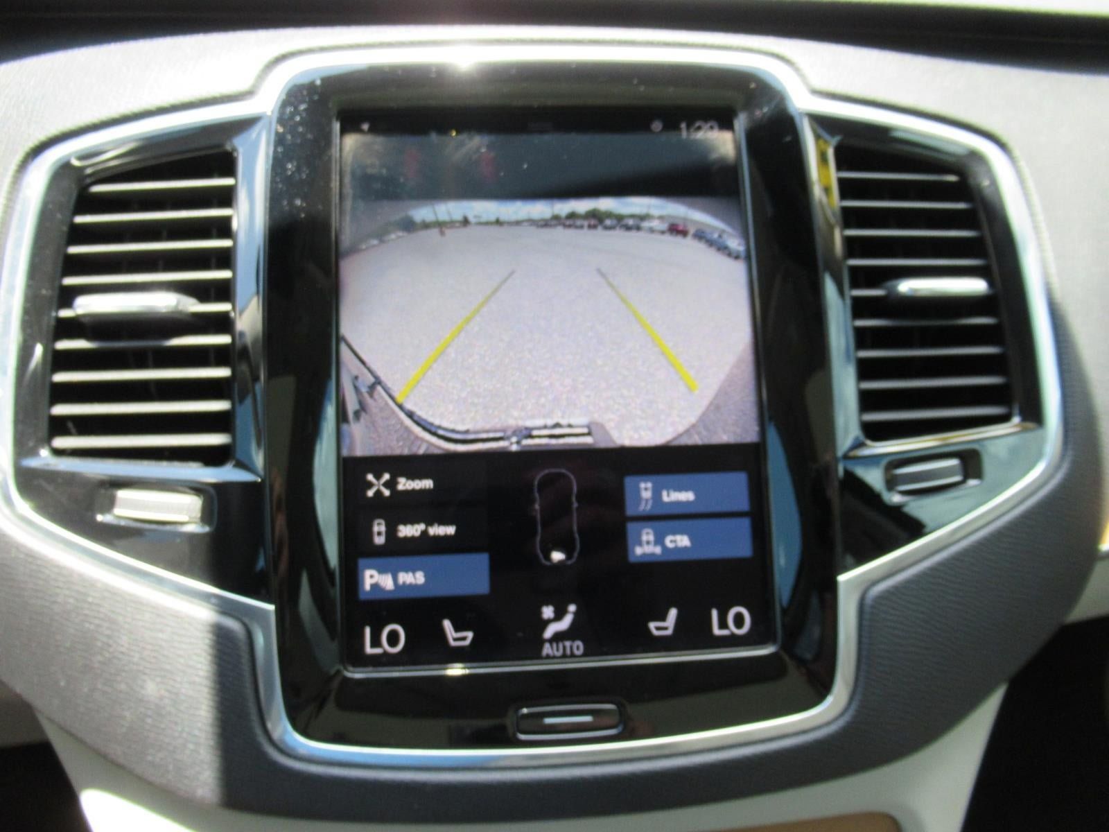 Used 2021 Volvo XC90 T6 Momentum w/ Advanced Package AWD/4WD image 29