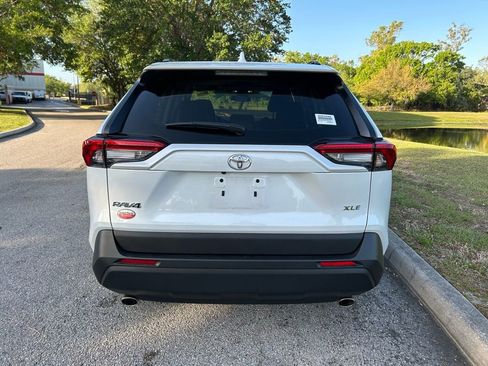 Certified 2025 Toyota RAV4 XLE Premium image 4