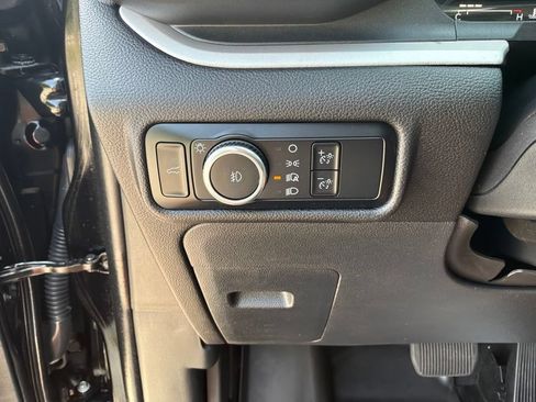 Used 2023 Ford Explorer XLT w/ Equipment Group 202A AWD/4WD image 24