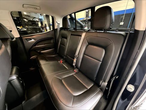 Used 2019 Chevrolet Colorado ZR2 w/ ZR2 Midnight Special Edition image 15