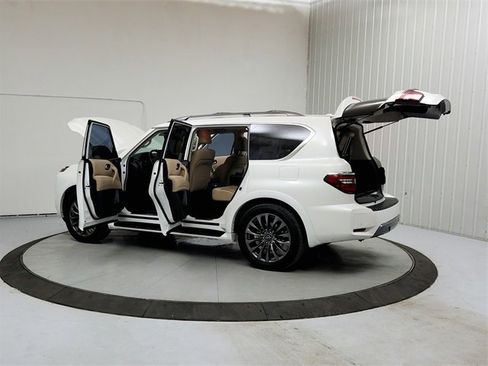 Used 2024 Nissan Armada Platinum w/ Captain's Chairs Package image 13