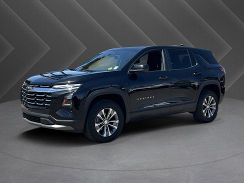 Certified 2026 Chevrolet Equinox LT FWD image 32