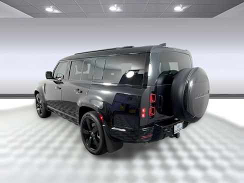 Used 2025 Land Rover Defender 130 X-Dynamic SE AWD/4WD image 3