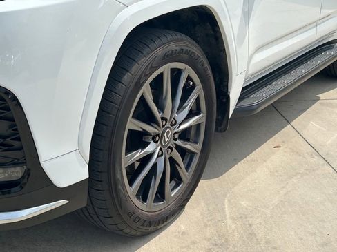 Used 2024 Lexus LX 600 F Sport image 9