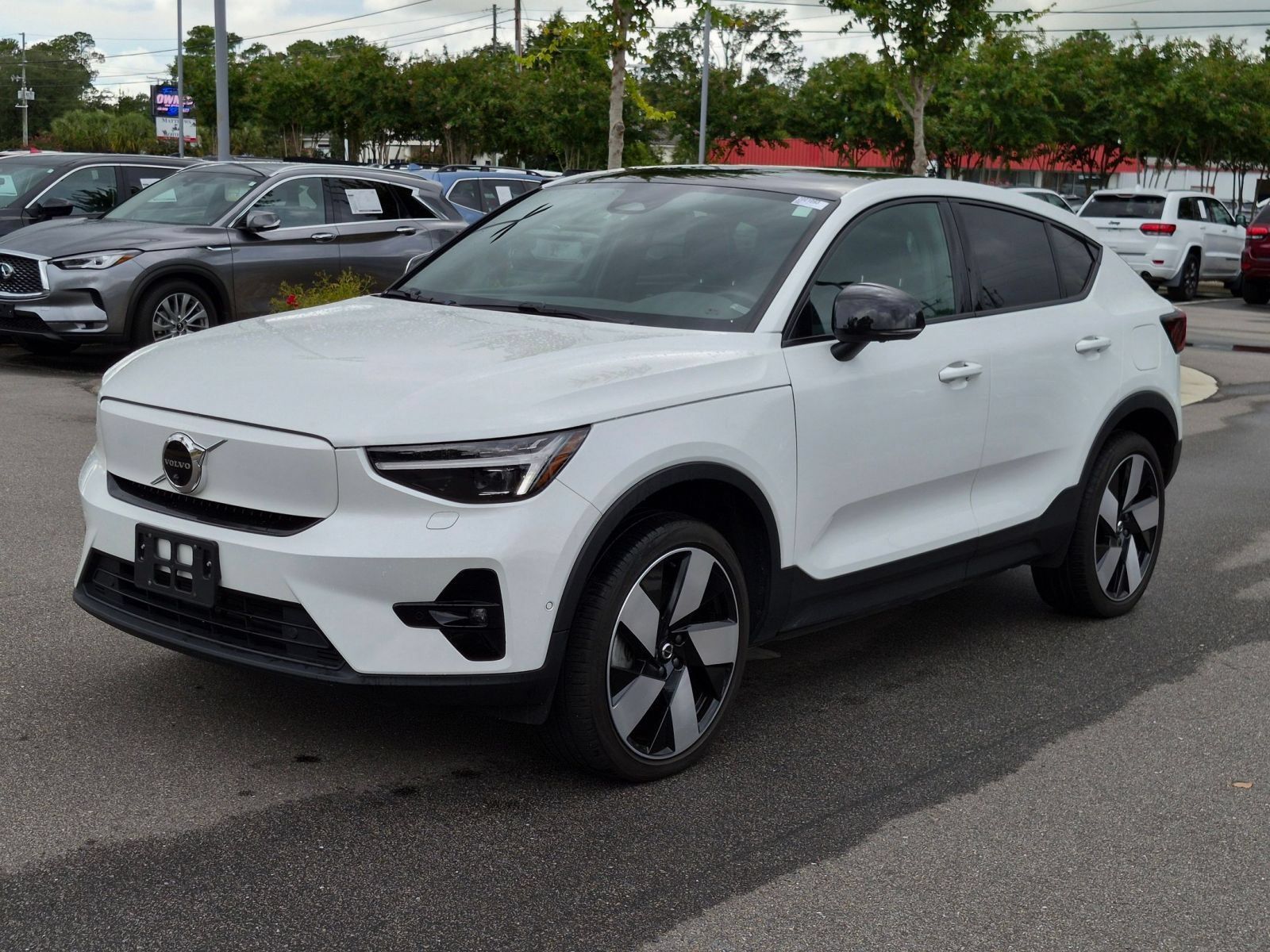 Used 2023 Volvo C40 P8 Recharge Ultimate w/ Protection Package Premier AWD/4WD image 7