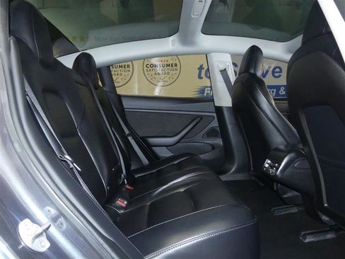 Used 2018 Tesla Model 3 Performance image 19