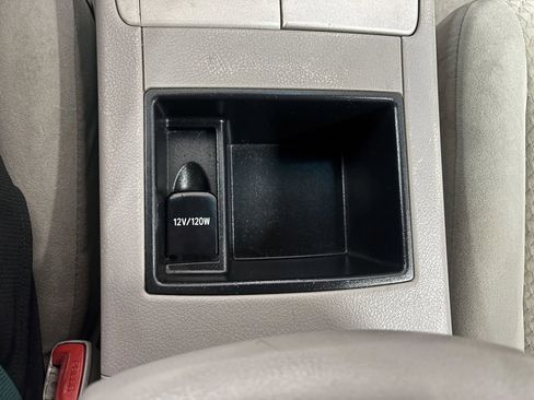 Used 2009 Toyota Camry LE FWD image 24