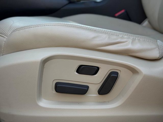 Used 2016 MAZDA CX-9 Touring FWD image 4