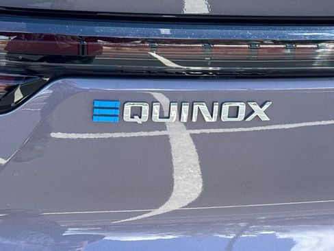 Used 2026 Chevrolet Equinox EV LT FWD image 13