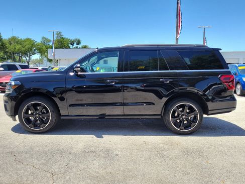 Certified 2024 Ford Expedition Limited RWD image 6