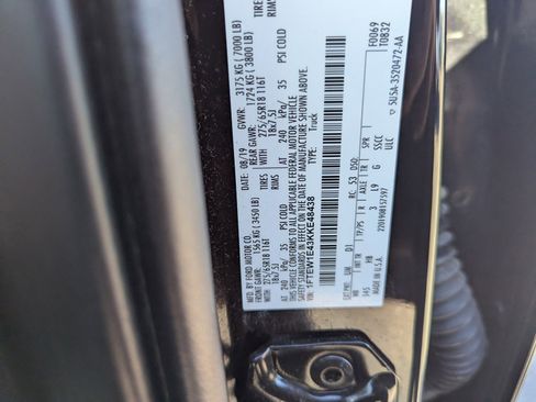 Used 2019 Ford F150 Lariat w/ Equipment Group 502A Luxury image 10