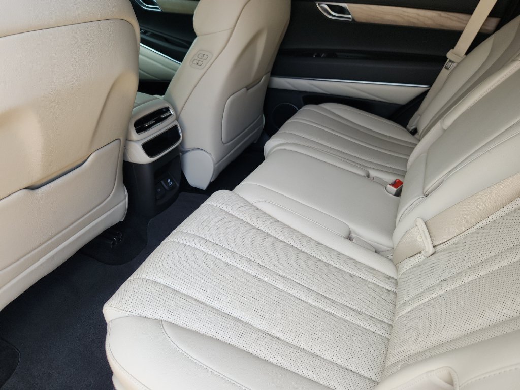 Used 2024 Genesis GV80 2.5T AWD/4WD image 10