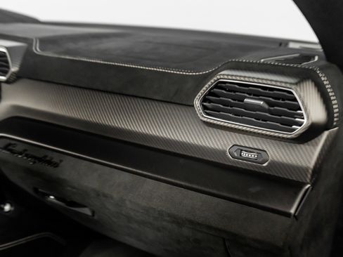 Used 2024 Lamborghini Urus Performante image 58