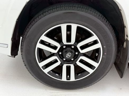Used 2021 Toyota 4Runner Limited image 7