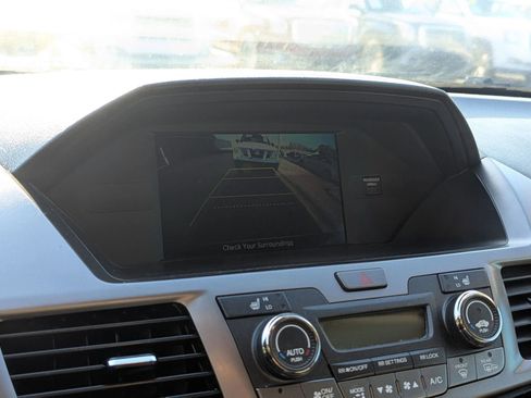 Used 2015 Honda Odyssey EX-L image 16