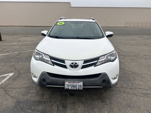 Used 2015 Toyota RAV4 XLE image 2