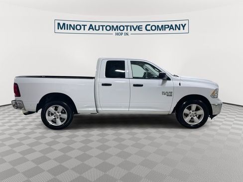 Used 2024 RAM 1500 Classic SLT AWD/4WD image 9
