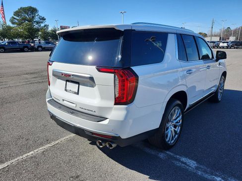 Certified 2024 GMC Yukon Denali image 3