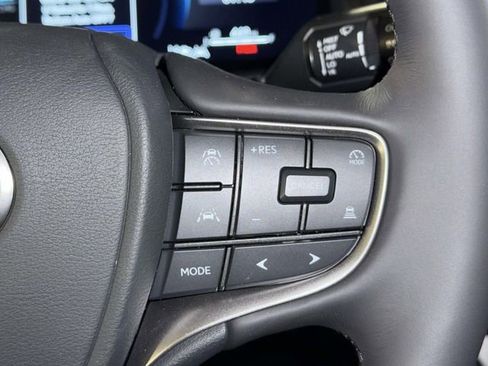 New 2025 Lexus UX 300h AWD image 19