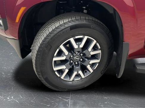 Used 2025 Nissan Frontier SL AWD/4WD image 36