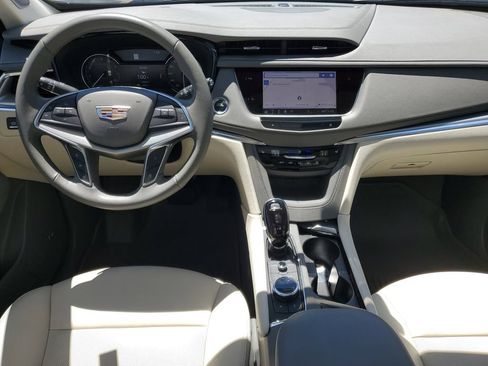 Certified 2024 Cadillac XT5 Premium Luxury w/ LPO, Floor Liner Package FWD image 23