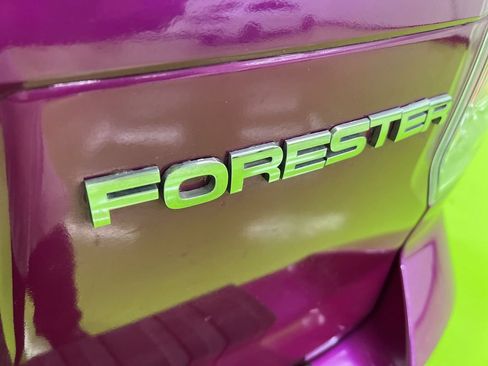 Used 2018 Subaru Forester 2.5i AWD/4WD image 14