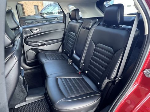 Used 2022 Ford Edge SEL w/ Convenience Package image 18