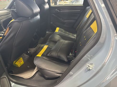 Used 2022 Honda Accord Sport image 8