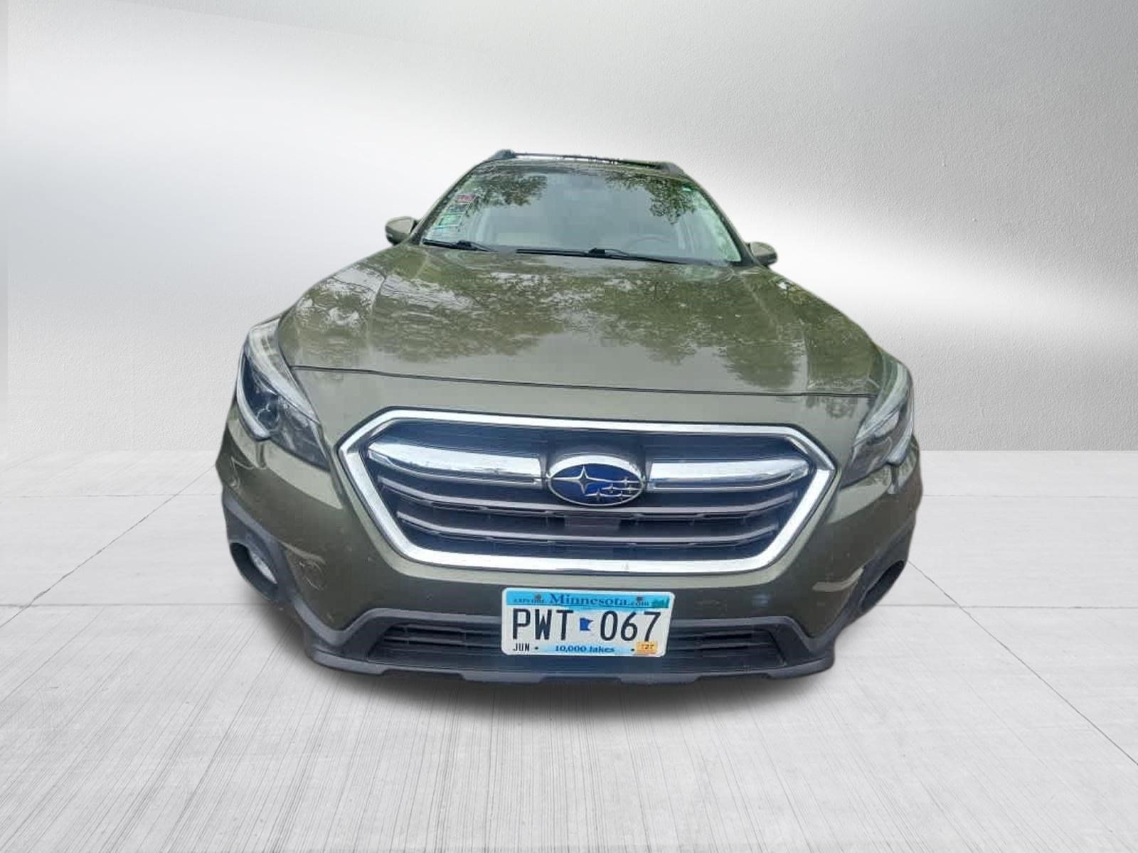 Used 2018 Subaru Outback 2.5i Premium AWD/4WD image 2