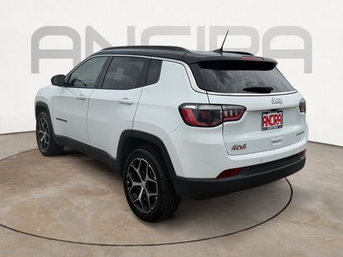 Used 2024 Jeep Compass Limited AWD/4WD image 8