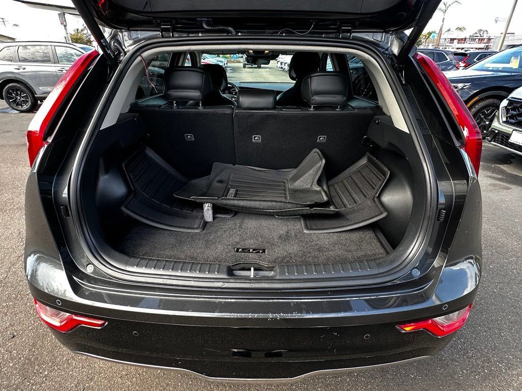 Used 2023 Kia Niro Wind FWD image 7