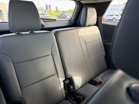 Used 2021 Chevrolet Traverse LT AWD/4WD image 14