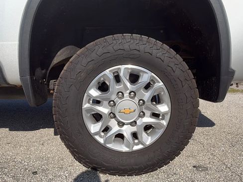 Used 2022 Chevrolet Silverado 2500 LT w/ Convenience Package AWD/4WD image 20