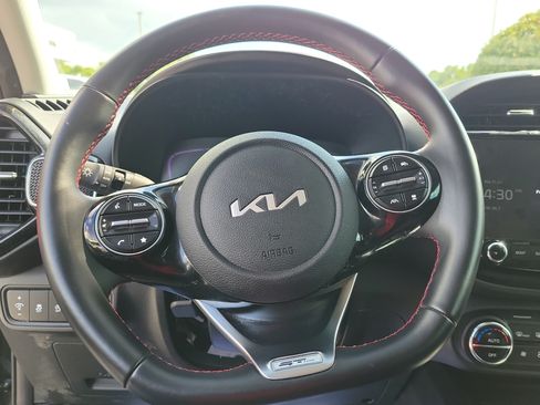 Certified 2025 Kia Soul GT-Line w/ GT-Line Technology Package FWD image 22