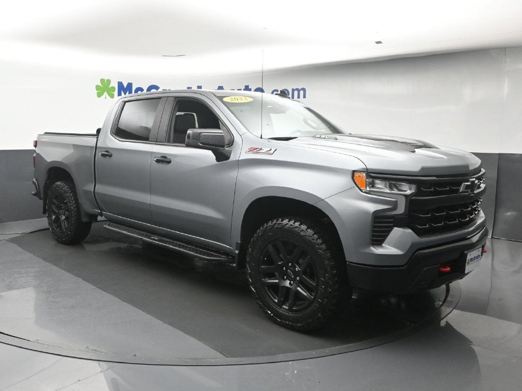 Used 2023 Chevrolet Silverado 1500 LT Trail Boss w/ Convenience Package II AWD/4WD image 2