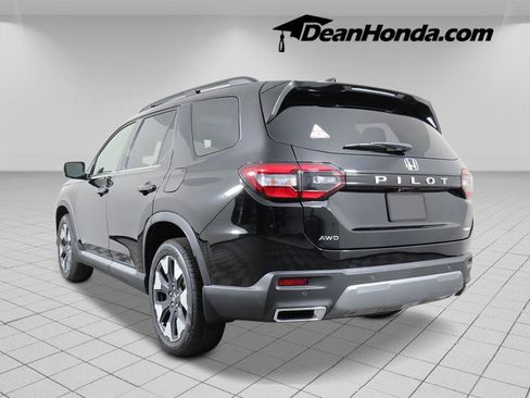 New 2026 Honda Pilot Elite image 3